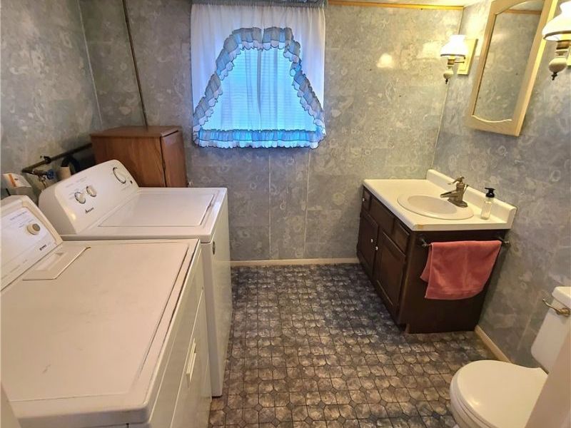 90 Mulberry Street, Mount Pleasant, OH 43939 Photo 16