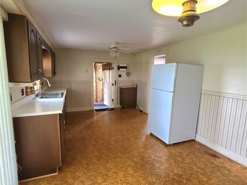 90 Mulberry Street, Mount Pleasant, OH 43939 Photo 6