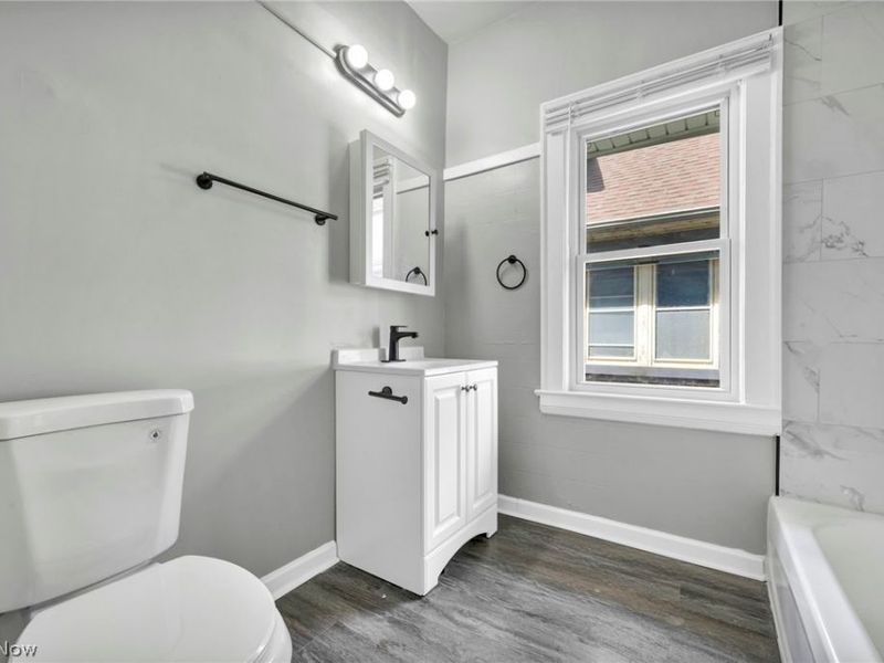 929 Thornhill Drive, Cleveland, OH 44108 Photo 34