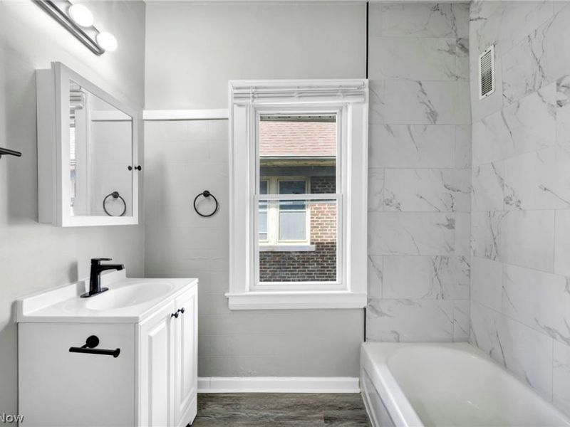 929 Thornhill Drive, Cleveland, OH 44108 Photo 35