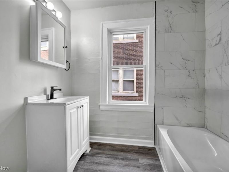 929 Thornhill Drive, Cleveland, OH 44108 Photo 36