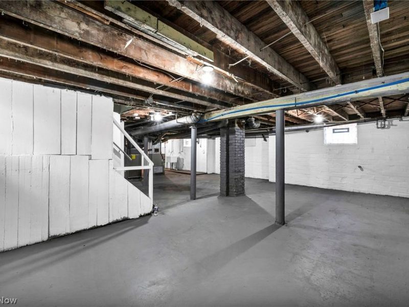 929 Thornhill Drive, Cleveland, OH 44108 Photo 42