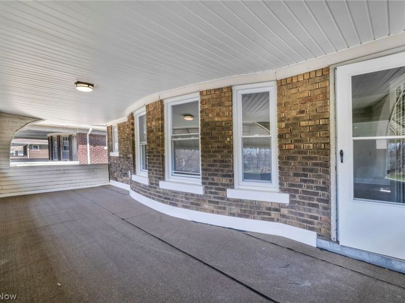 929 Thornhill Drive, Cleveland, OH 44108 Photo 45