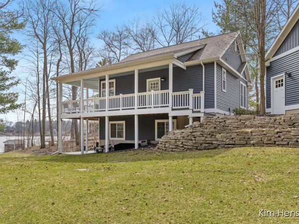 12636 Point Drive, Gowen, MI 49326