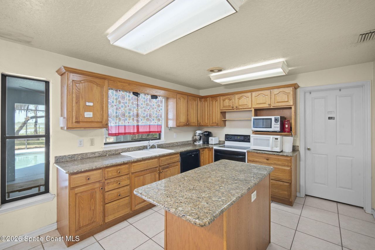 130 N Carpenter Road, Titusville, FL 32796 Photo