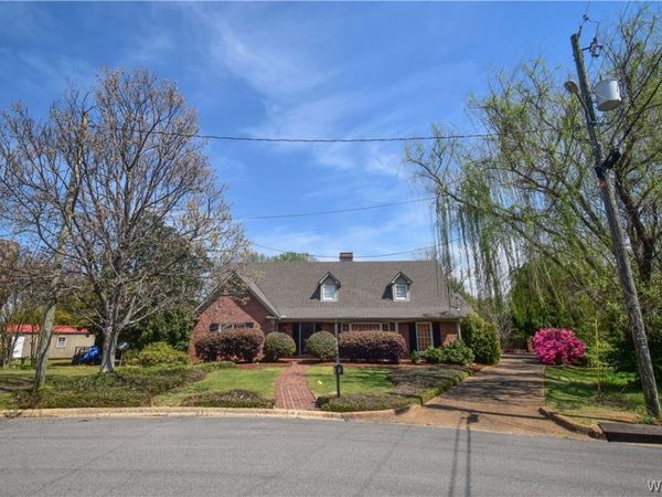 8 Terriwood Drive, Tuscaloosa, AL 35401