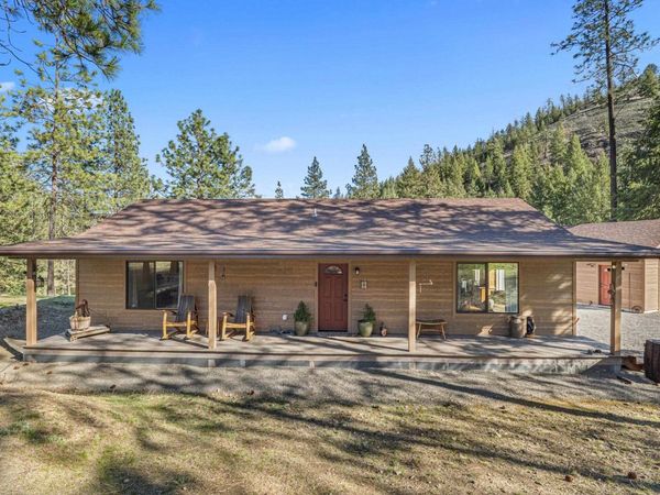 31297 E Dodd Creek Ln, Davenport, WA 99122