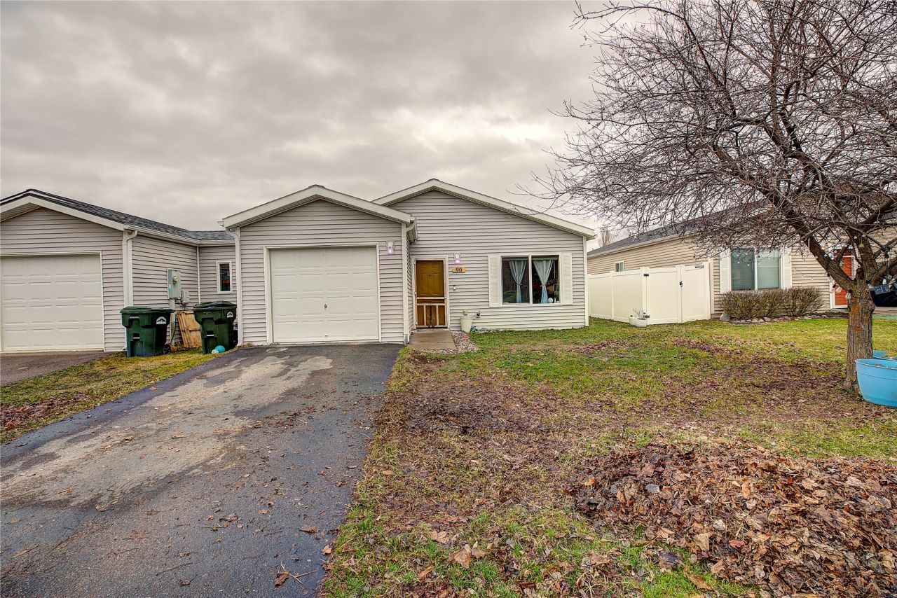 90 Empire Loop, Kalispell, MT 59901 Main Photo