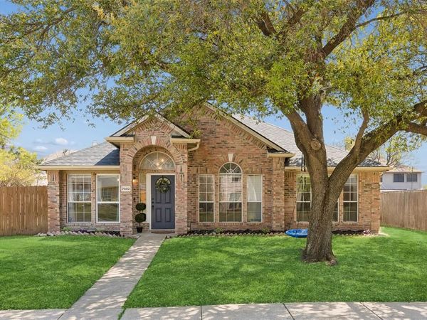 7502 Gillon Drive, Rowlett, TX 75089