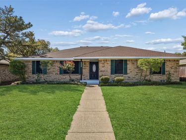 9320 Whitehurst Drive, Dallas, TX 75243