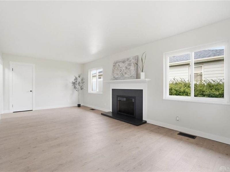 804 Hollendale Drive, Kettering, OH 45429 Photo 5