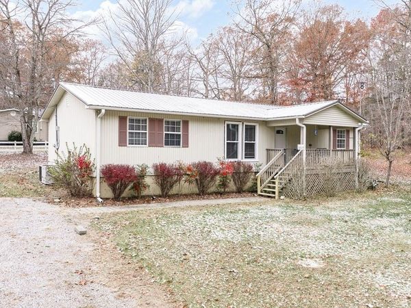 19 Honeysuckle Rd , Pikeville, TN 37367