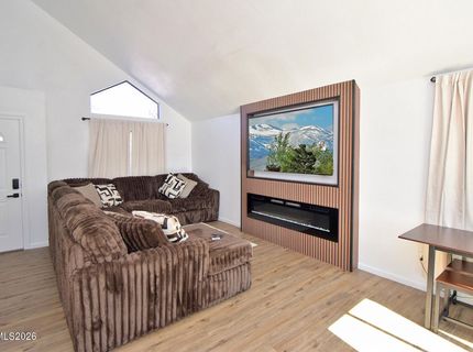 6770 Evening Star Drive, Sparks, NV 89436 Photo