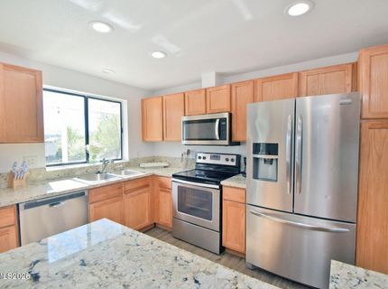 6770 Evening Star Drive, Sparks, NV 89436 Photo