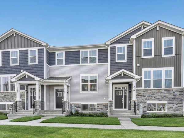 329 Settlers Place, West Dundee, IL 60118
