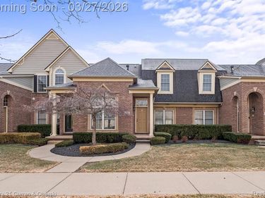 1285 W Crystal Circle, CANTON, MI 48187