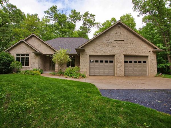 N3168 DEER HAVEN COURT, Peshtigo, WI 54157