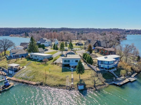 N7374 Chapel DRIVE, Whitewater, WI 53190