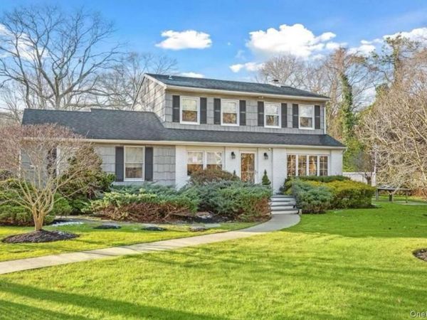 23 N Westbury Road , Hampton Bays, NY 11946