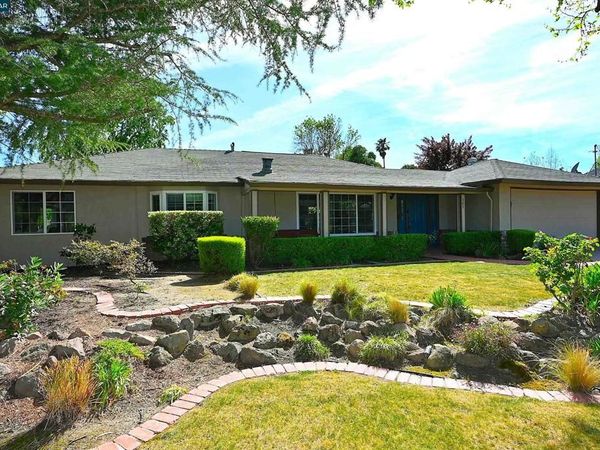 385 Maureen Ln, Pleasant Hill, CA 94523