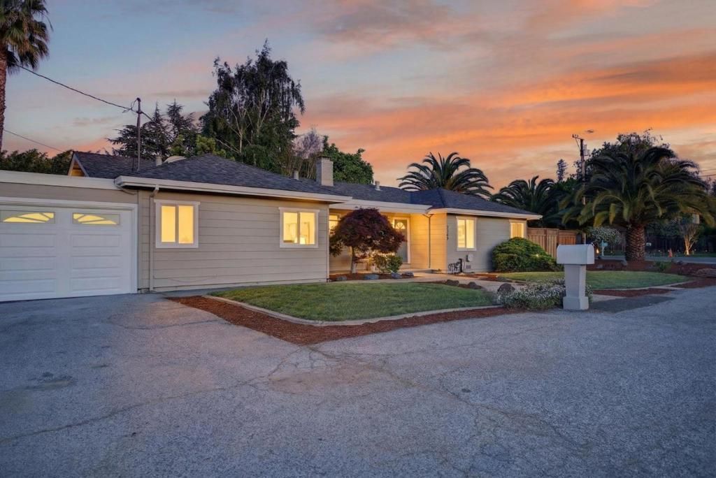 2169 Yorkshire Way, Mountain View, CA 94040 Main Photo