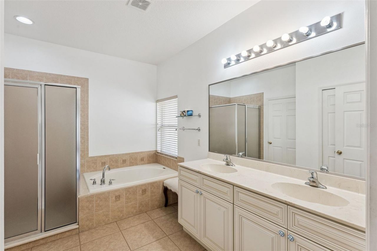 4715 Aguila Place, Orlando, FL 32826 Photo