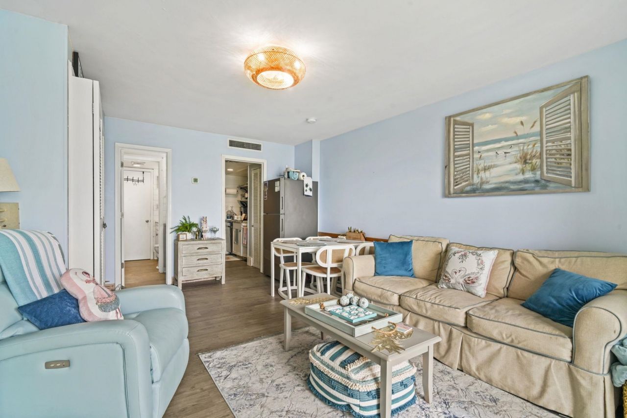 7500 N Ocean Blvd. Photo 20