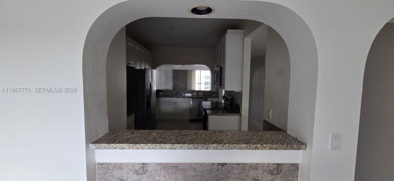 10700 NW 66th St , Unit 414, Doral, FL 33178 Photo