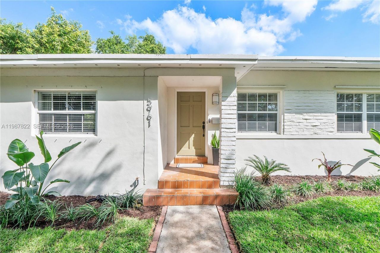 5961 SW 46th Ter, Miami, FL 33155 Photo