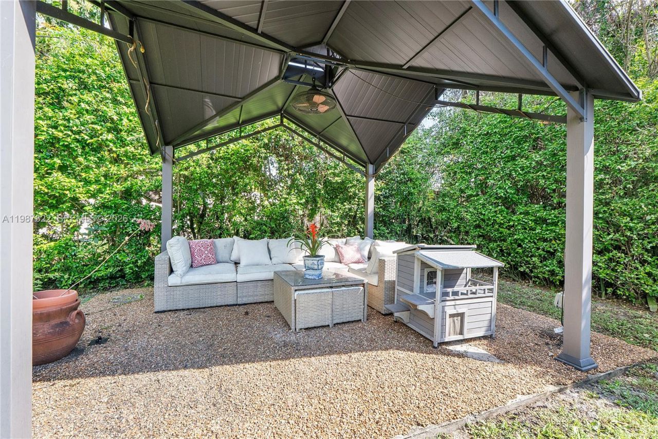 5961 SW 46th Ter, Miami, FL 33155 Photo