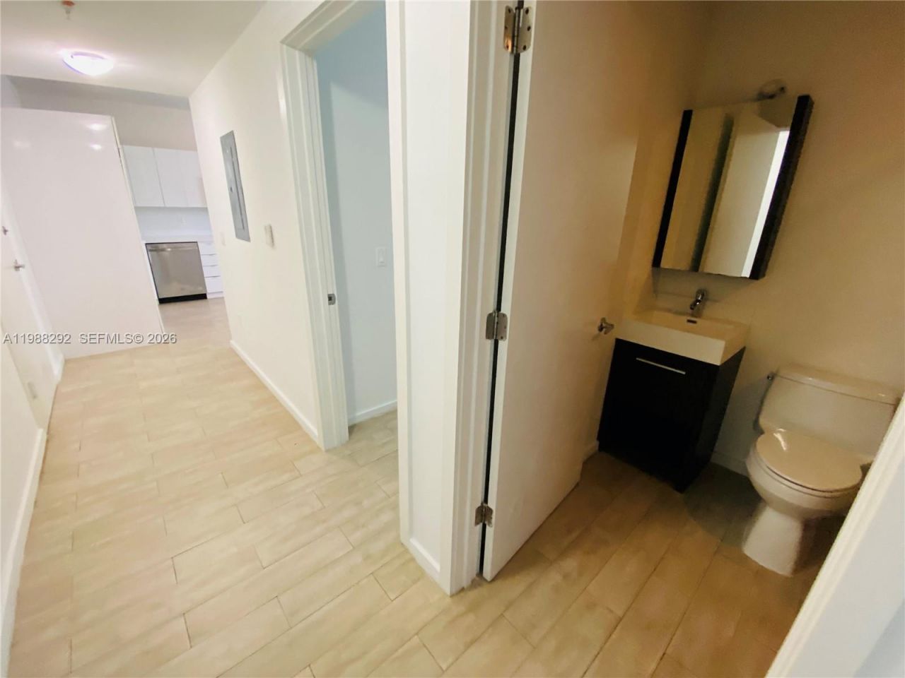 1611 Meridian Ave , Unit 305, Miami Beach, FL 33139 Photo