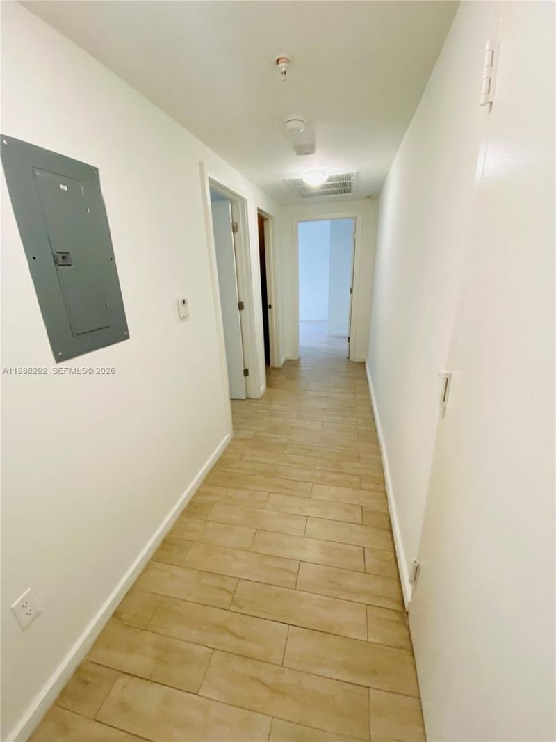 1611 Meridian Ave , Unit 305, Miami Beach, FL 33139 Photo