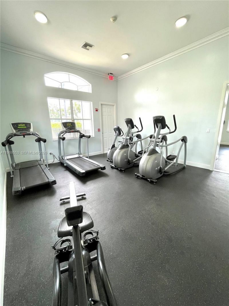 150 NW 96th Ave, Unit 9-207, Pembroke Pines, FL 33024 Photo