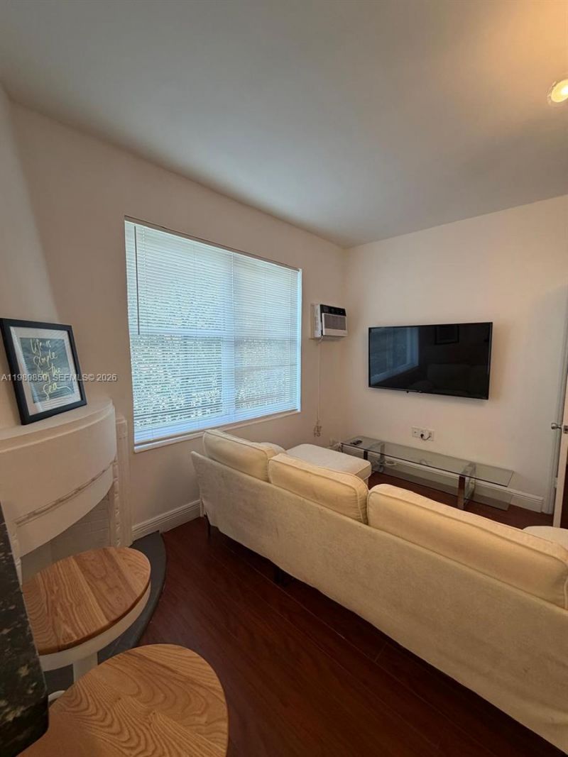 1525 Meridian Ave, Unit 108, Miami Beach, FL 33139 Photo