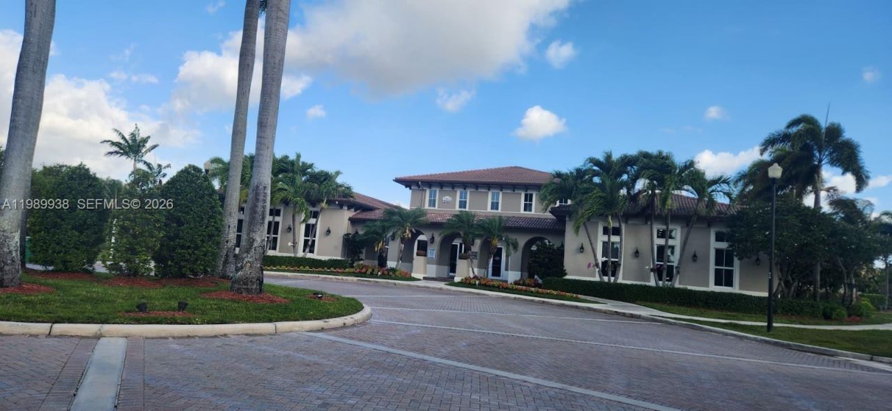 8909 SW 225th Ter, Cutler Bay, FL 33190 Photo