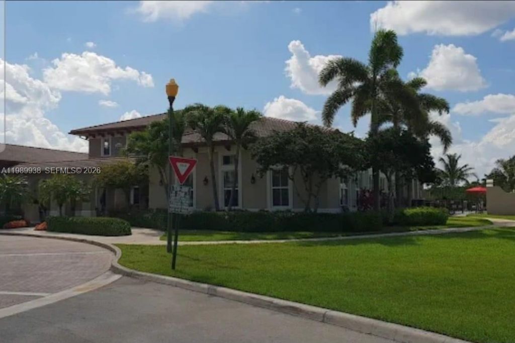 8909 SW 225th Ter, Cutler Bay, FL 33190 Photo