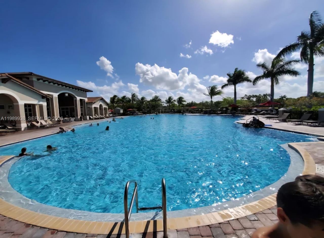 8909 SW 225th Ter, Cutler Bay, FL 33190 Photo