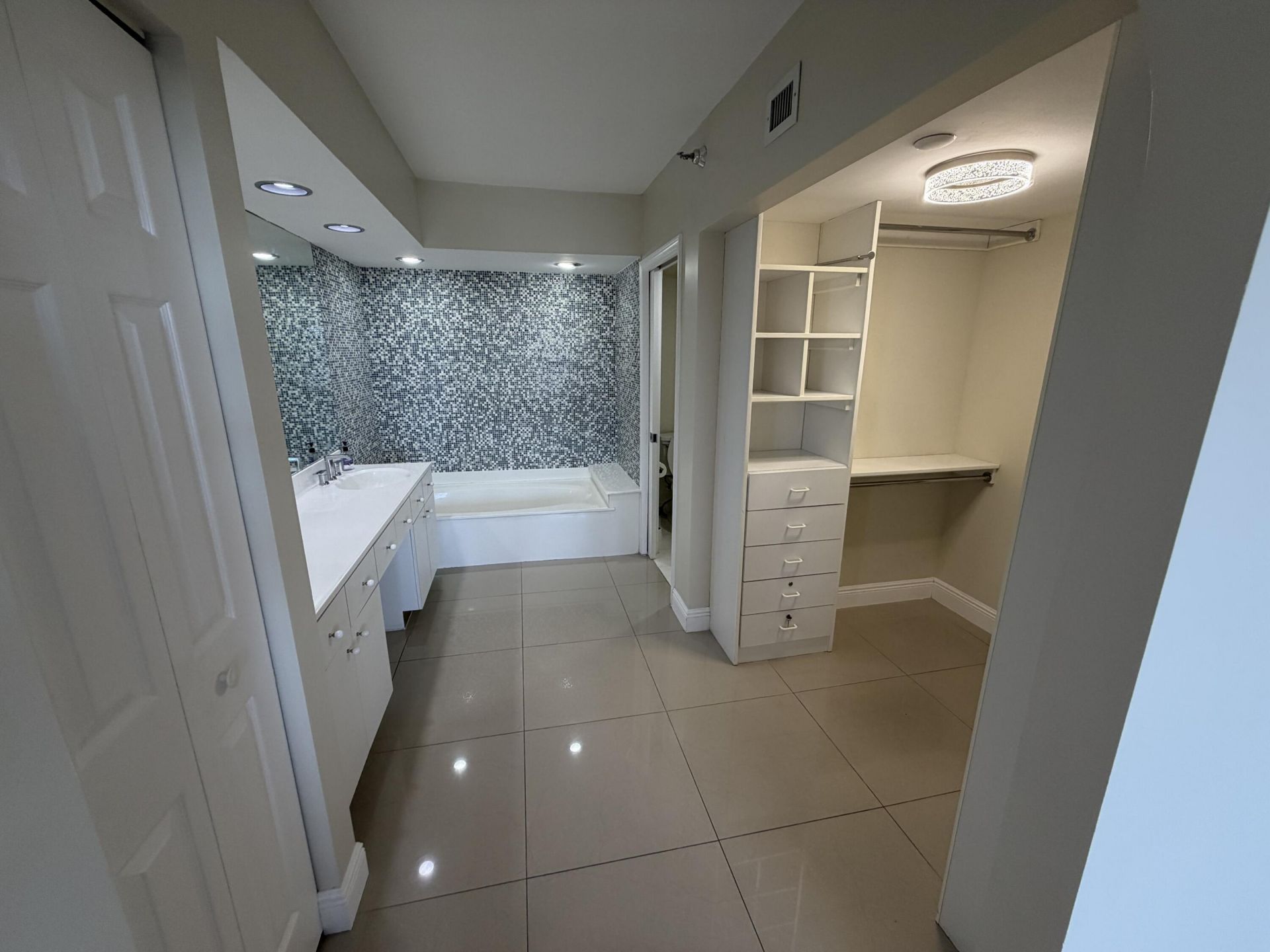 3530 Mystic Pointe Drive, Unit 2303, Aventura, FL 33180 Photo