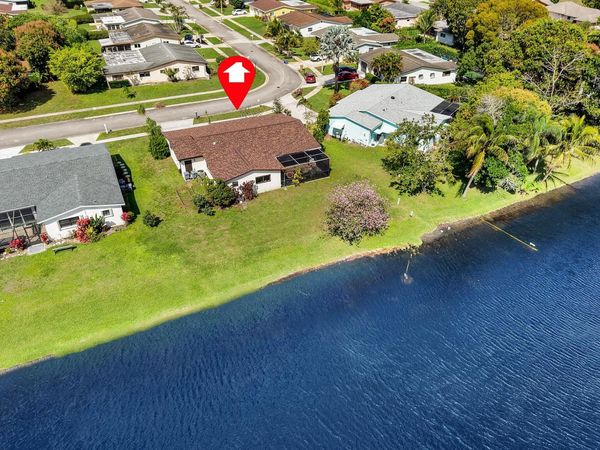 14592 Country Side Lane, Delray Beach, FL 33484