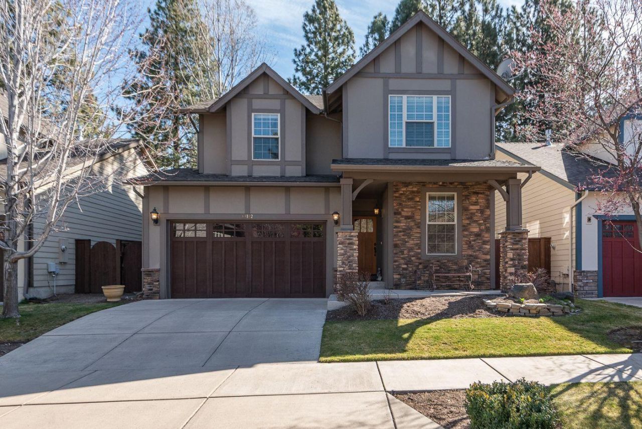 61182 Forest Meadow Place, Bend, OR 97702 Main Photo