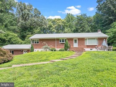 5135 SUMMIT DRIVE , FAIRFAX, VA 22030