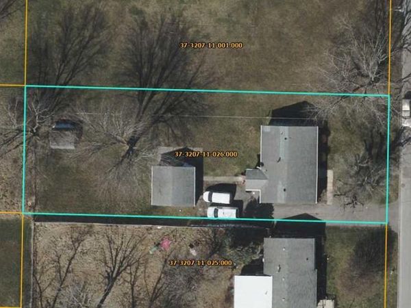 124 S Collins Avenue, Lima, OH 45804