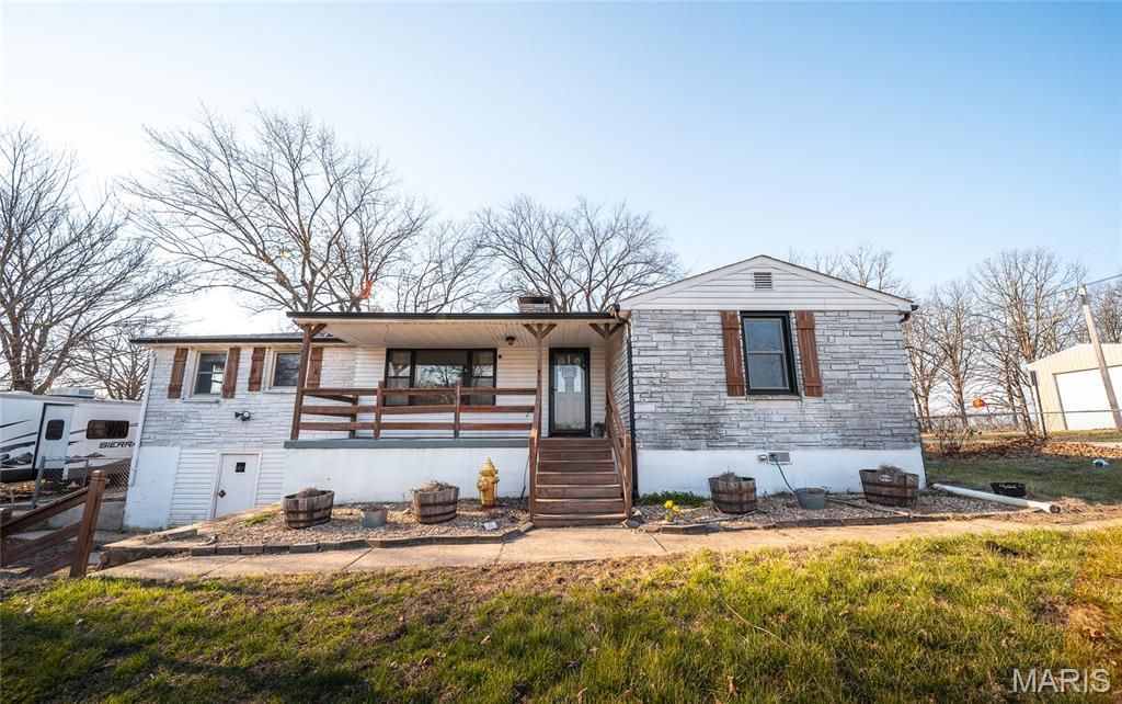 374 Eisenhower Street, Rolla, MO 65401 Main Photo