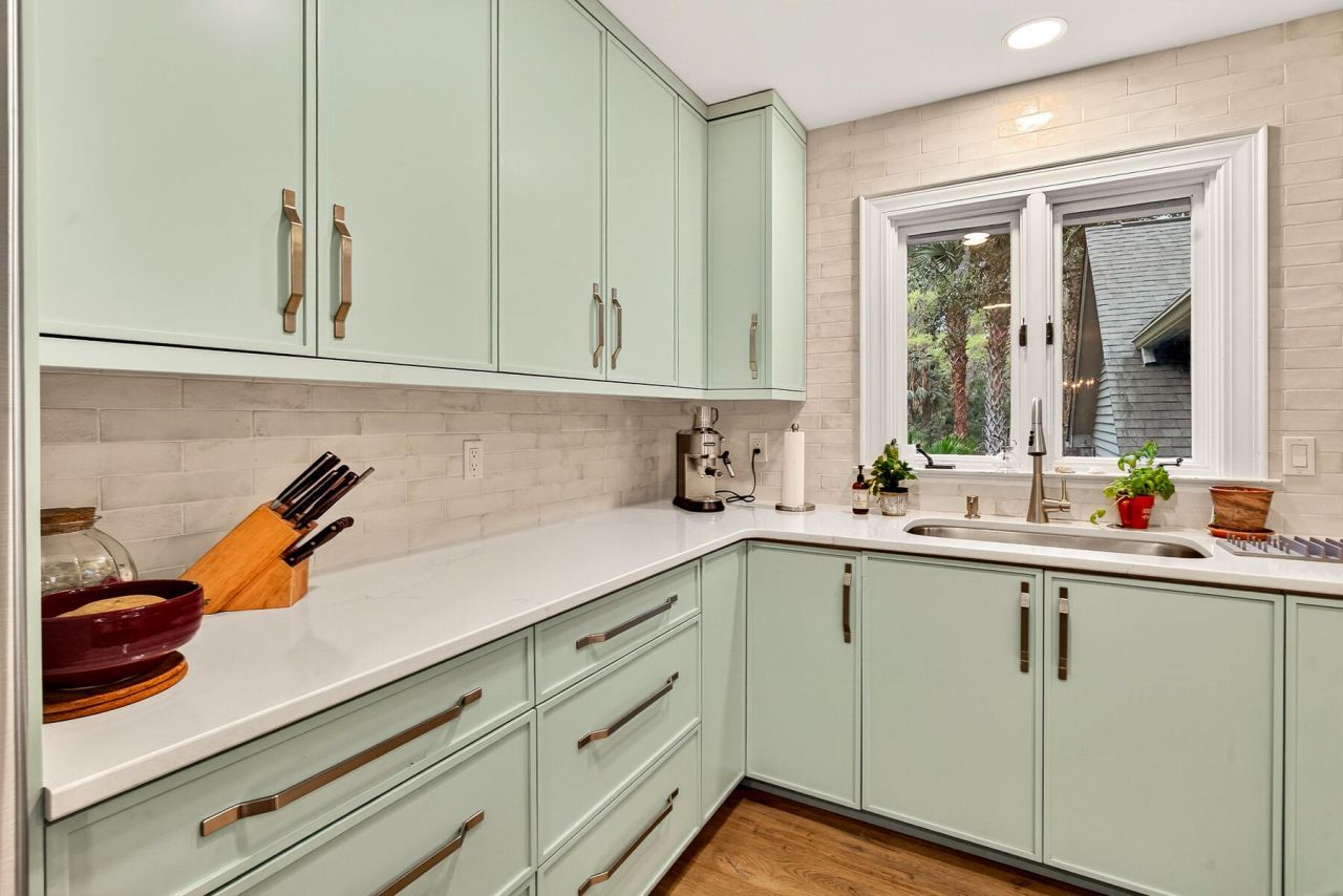 2430 Andell Way Photo 17