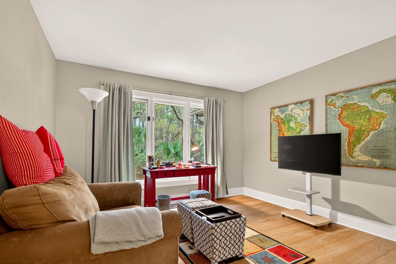 2430 Andell Way Photo 26