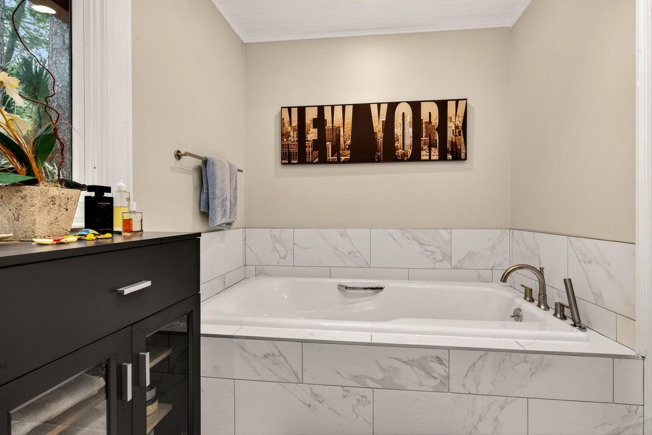 2430 Andell Way Photo 33