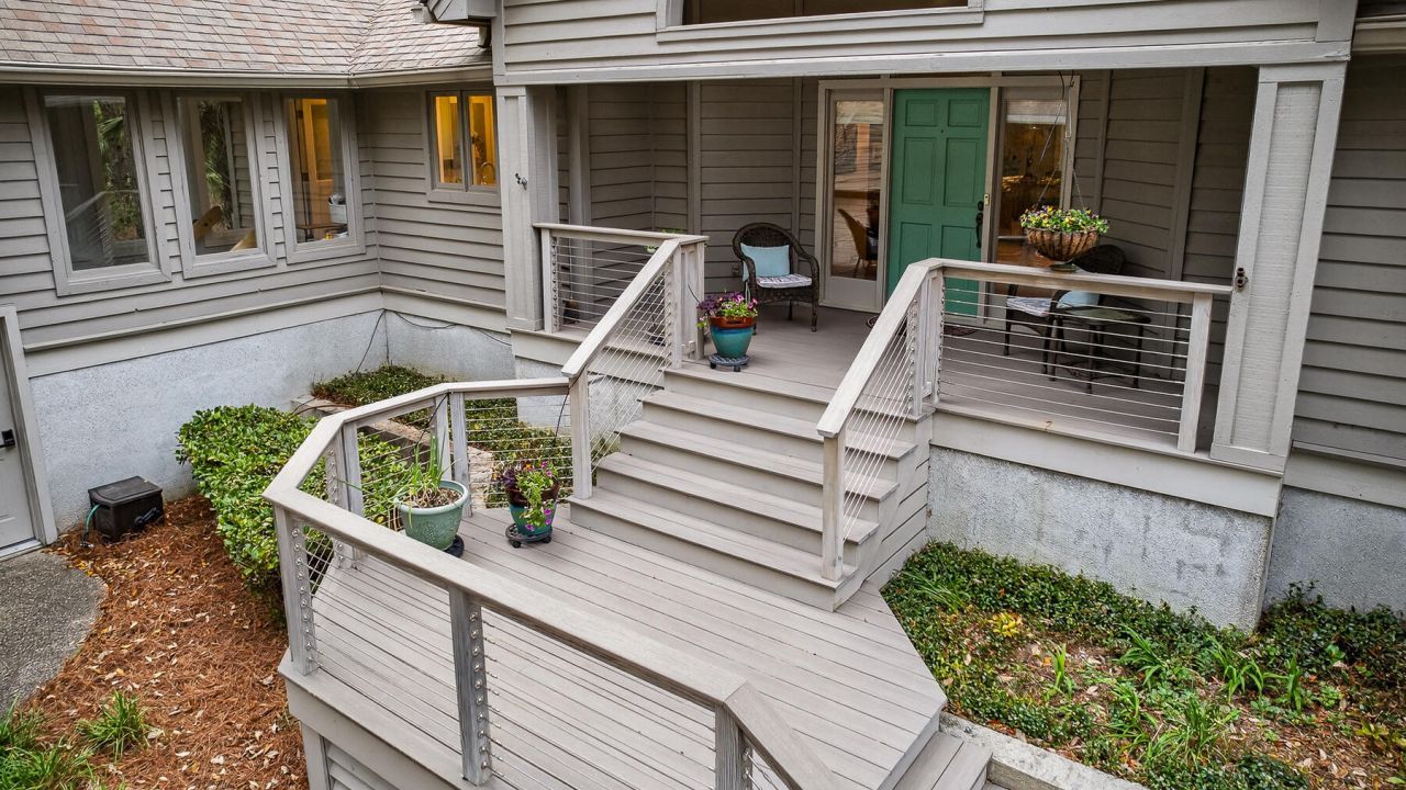 2430 Andell Way Photo 4