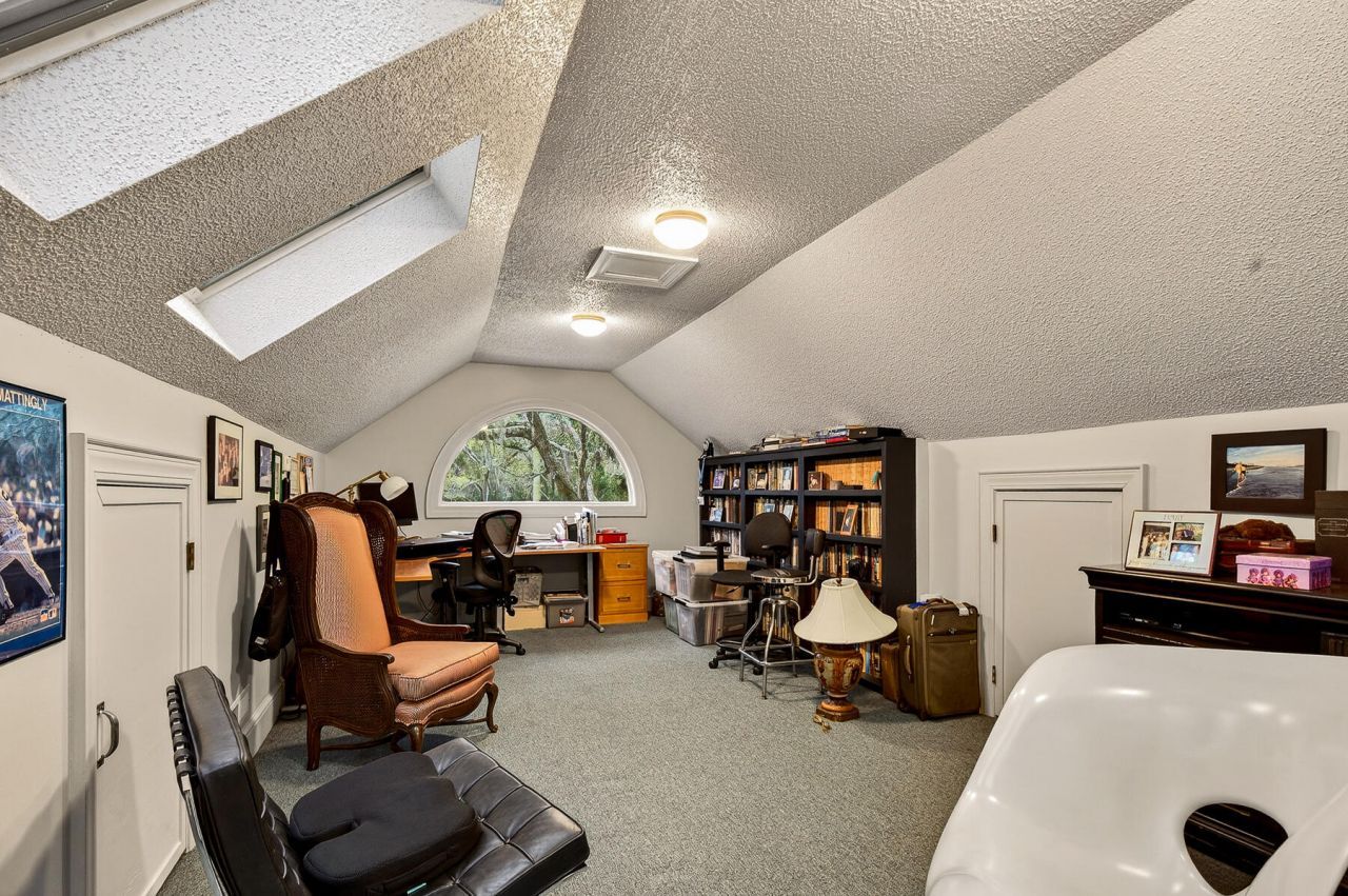 2430 Andell Way Photo 42