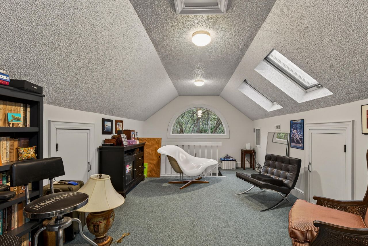 2430 Andell Way Photo 43