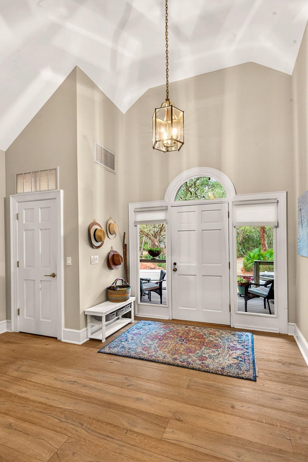 2430 Andell Way Photo 6